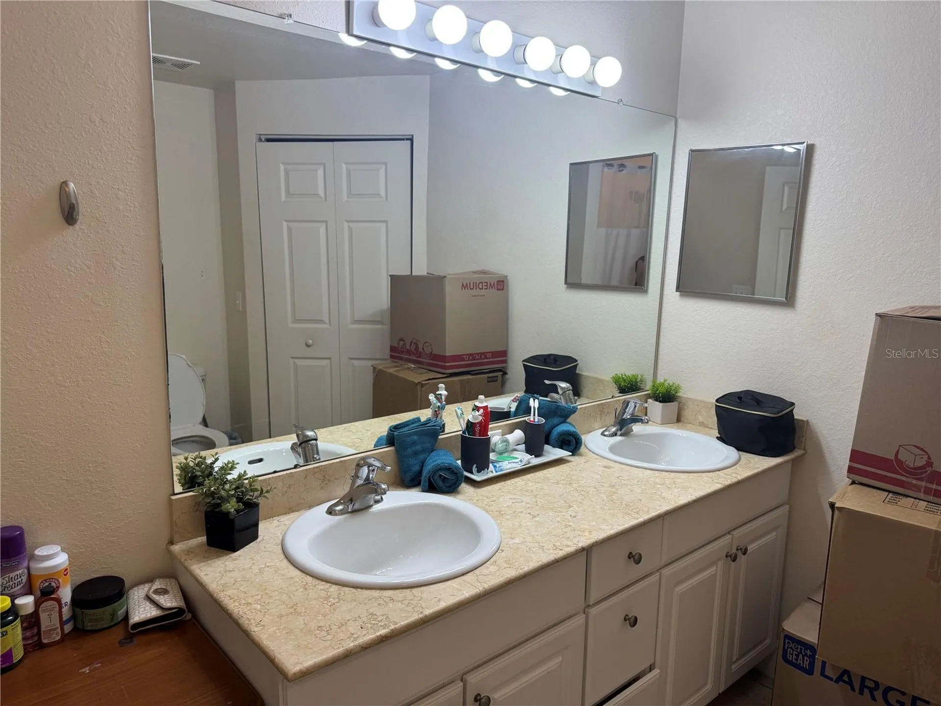 2964 Lucayan Harbour Circle Kissimmee FL 34746