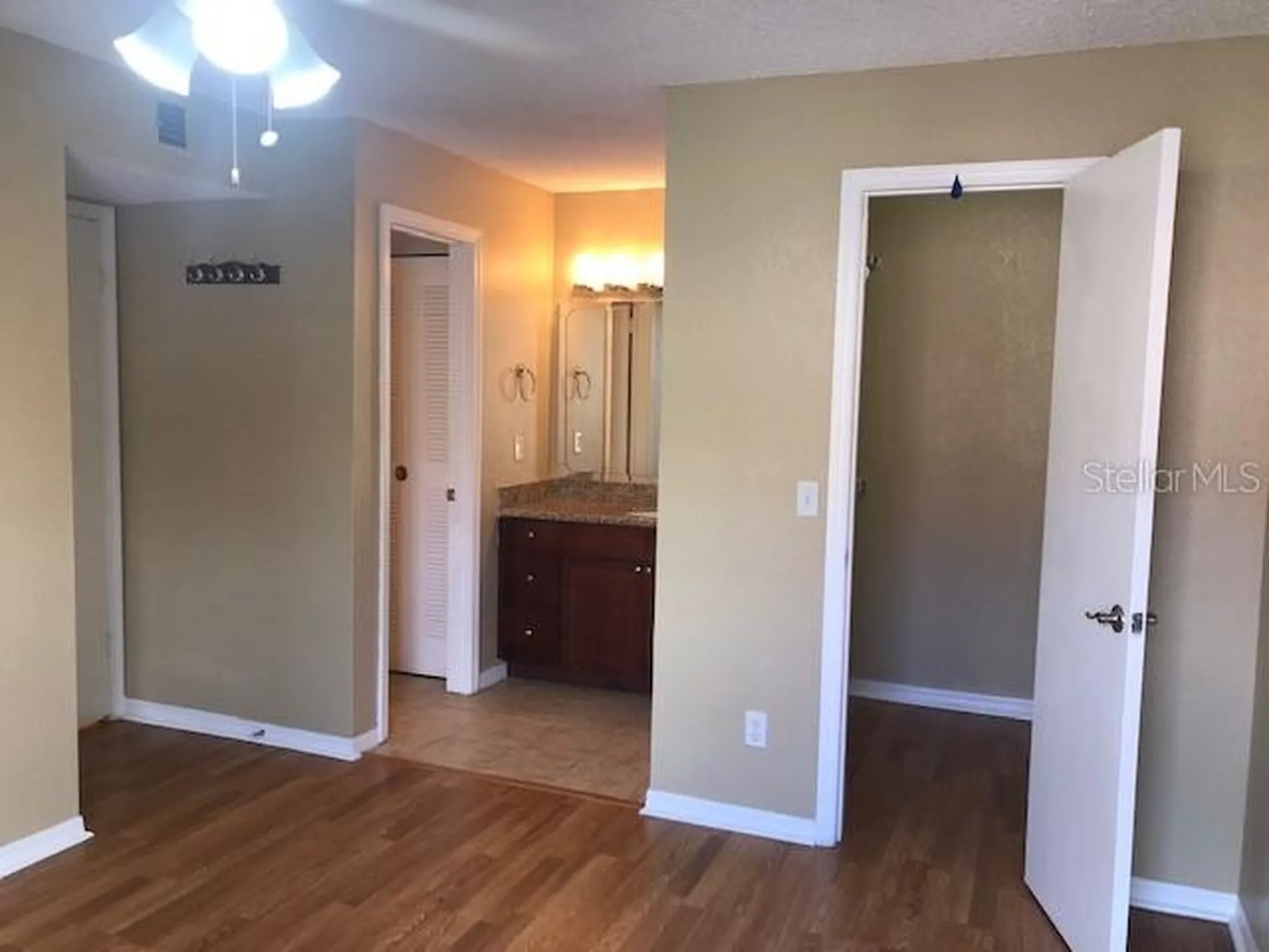 5168 Conroy Road Orlando FL 32811