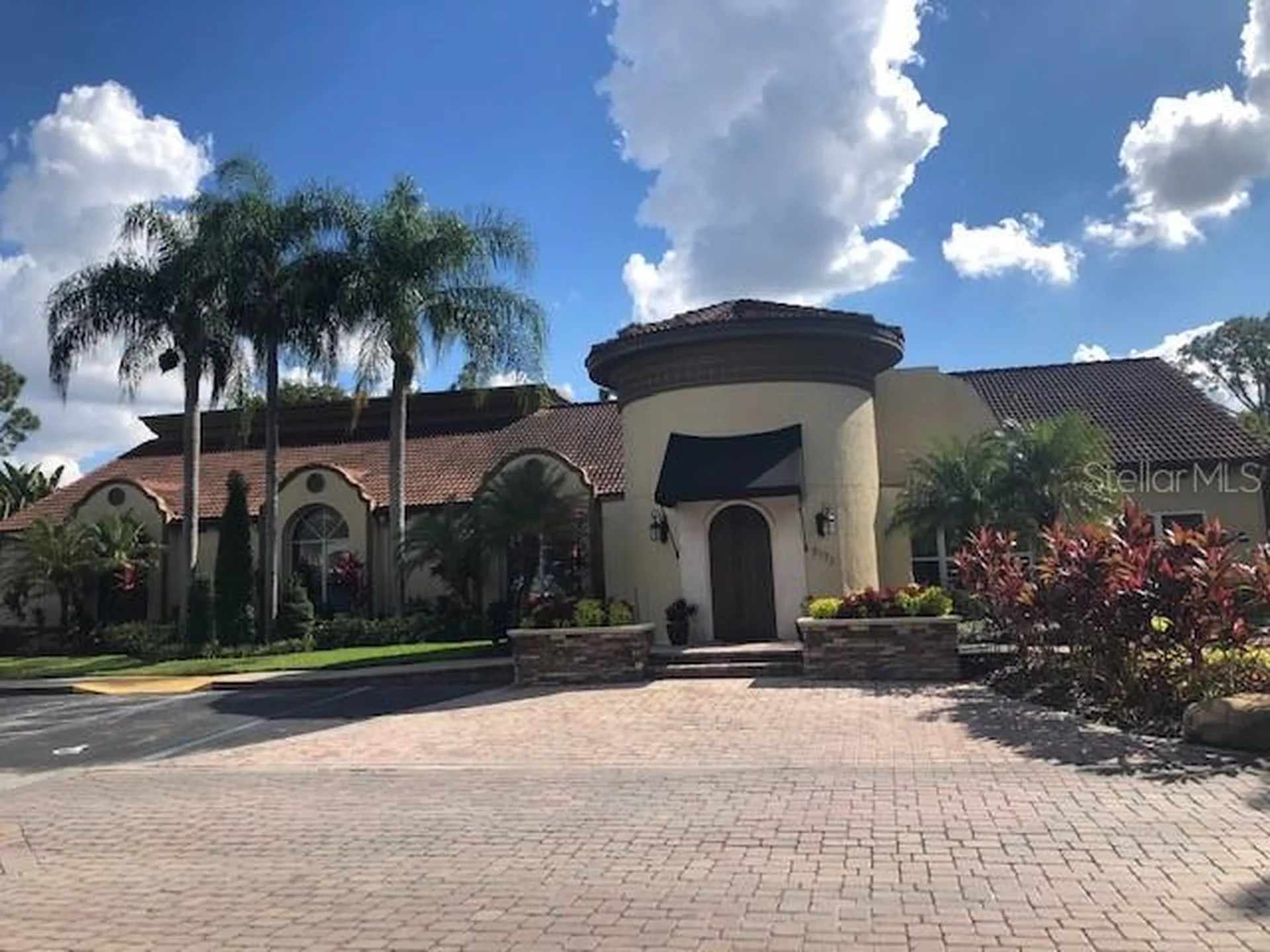5168 Conroy Road Orlando FL 32811