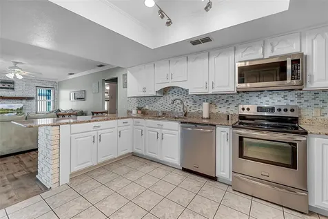 4805 Oak Acres Drive Lake Wales FL 33898