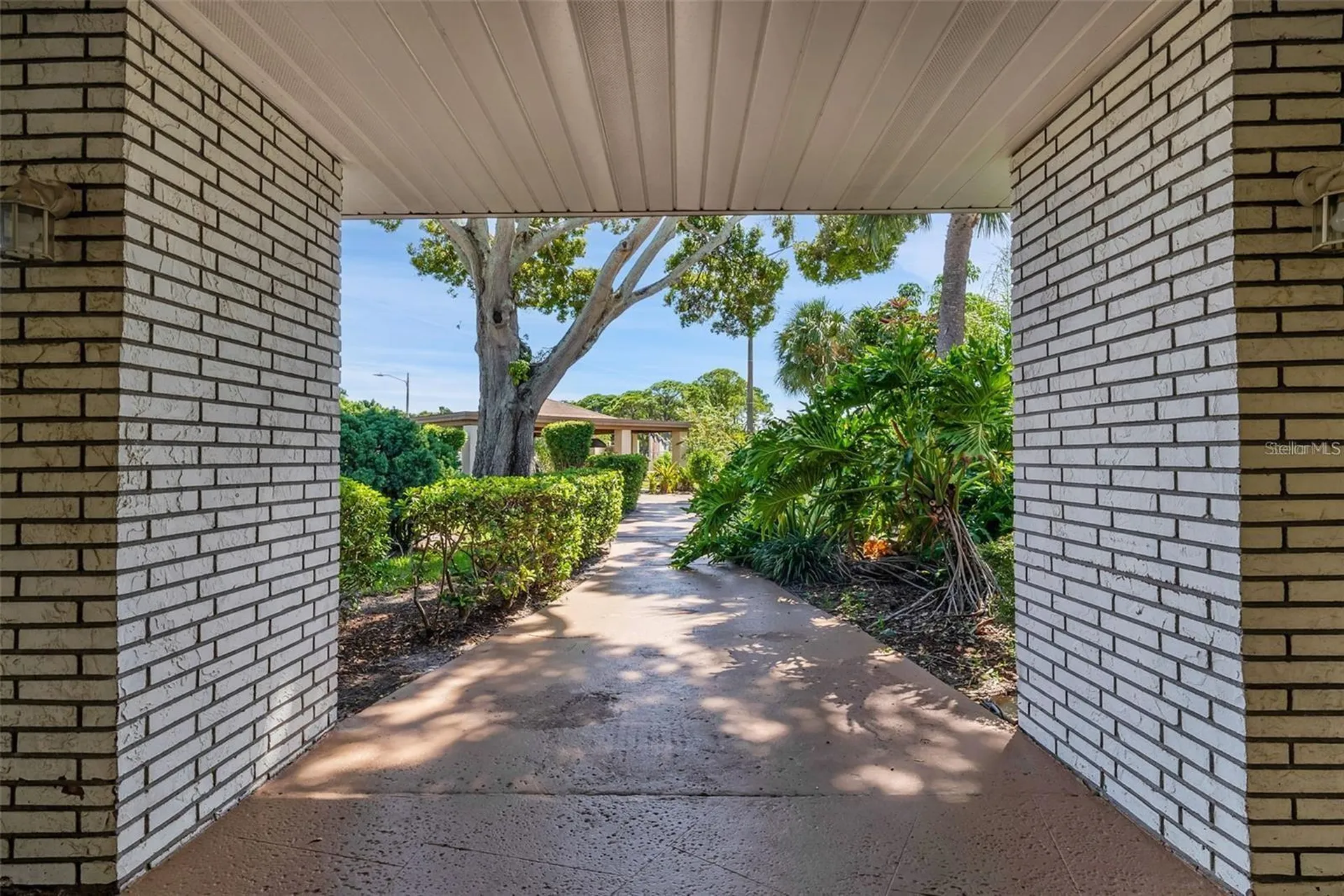 5623 80th Street N St Petersburg FL 33709