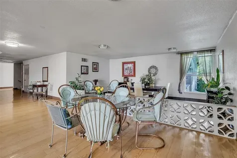 5623 80th Street N St Petersburg FL 33709
