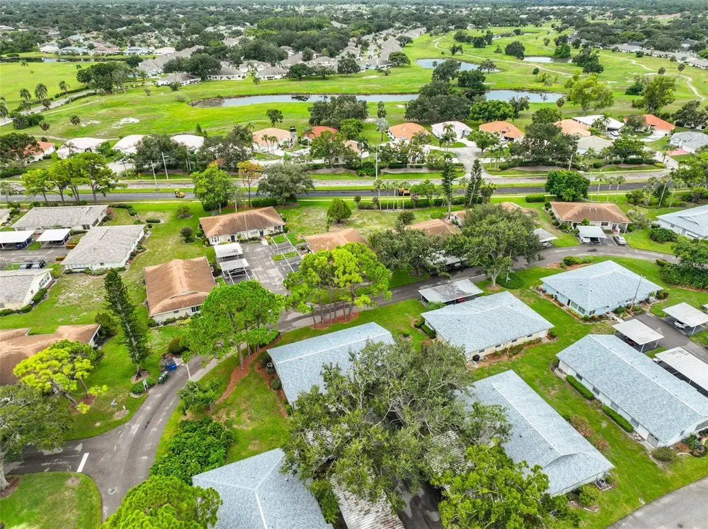 2206 Horsham Place Sun City Center FL 33573