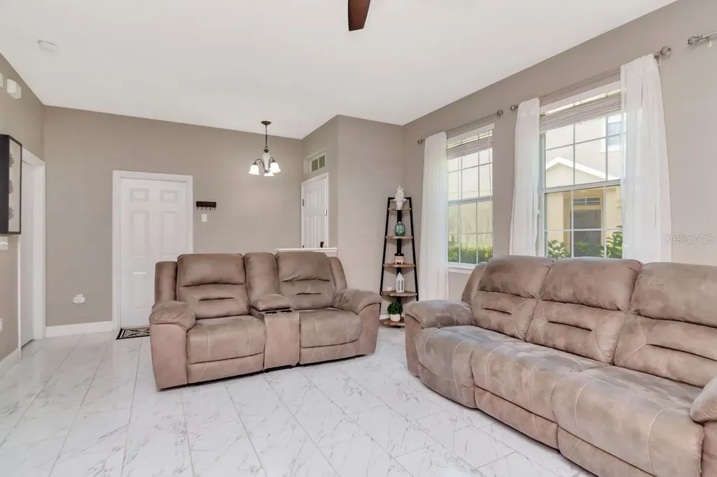 8880 Moonlit Meadows Loop Riverview FL 33578