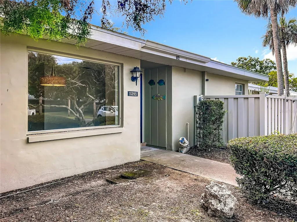 11293 W Bayshore Drive Crystal River FL 34429