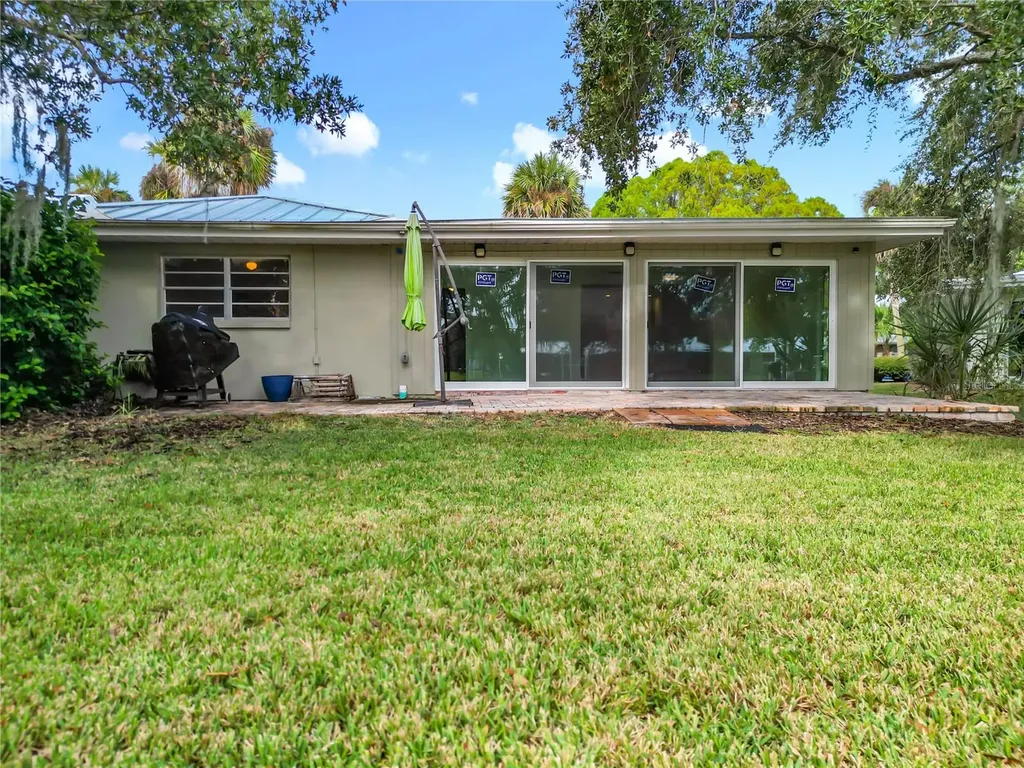 11293 W Bayshore Drive Crystal River FL 34429