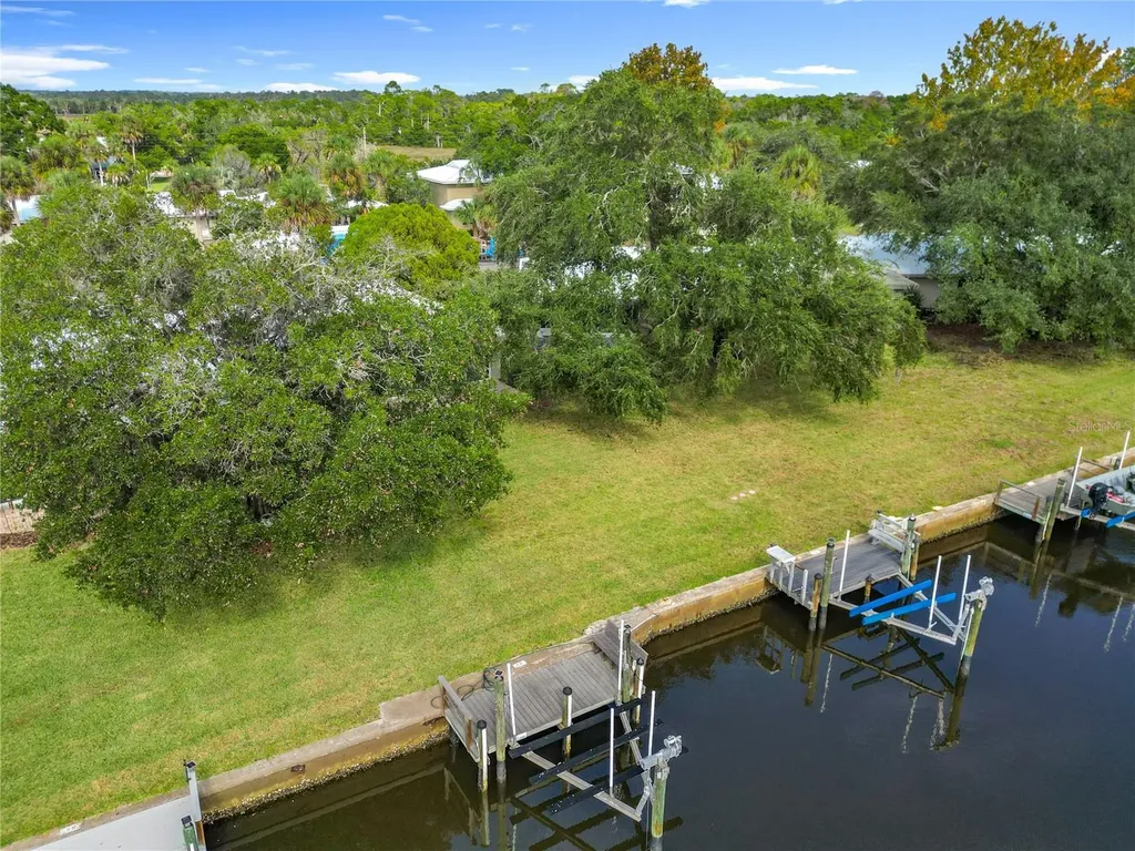 11293 W Bayshore Drive Crystal River FL 34429