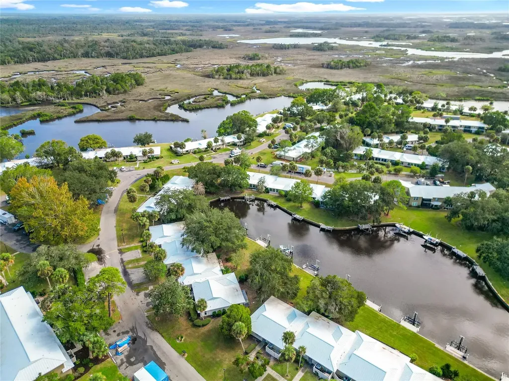 11293 W Bayshore Drive Crystal River FL 34429