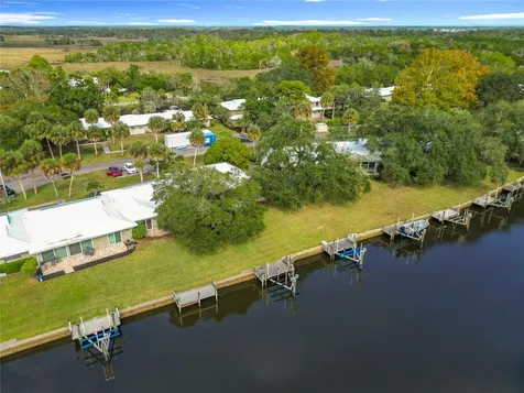 11293 W Bayshore Drive Crystal River FL 34429