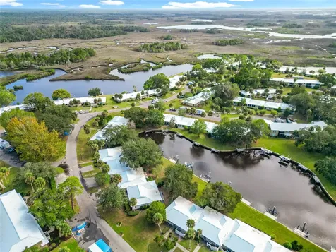 11293 W Bayshore Drive Crystal River FL 34429