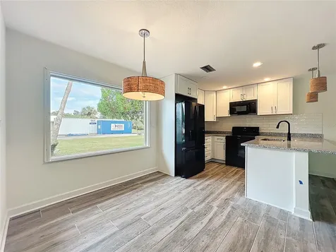 11293 W Bayshore Drive Crystal River FL 34429