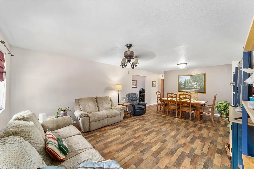 19 Cherry Lane Ocala FL 34472