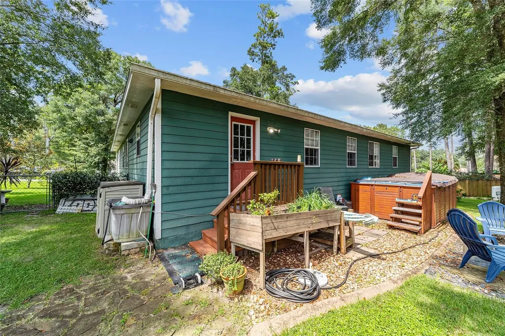 19 Cherry Lane Ocala FL 34472