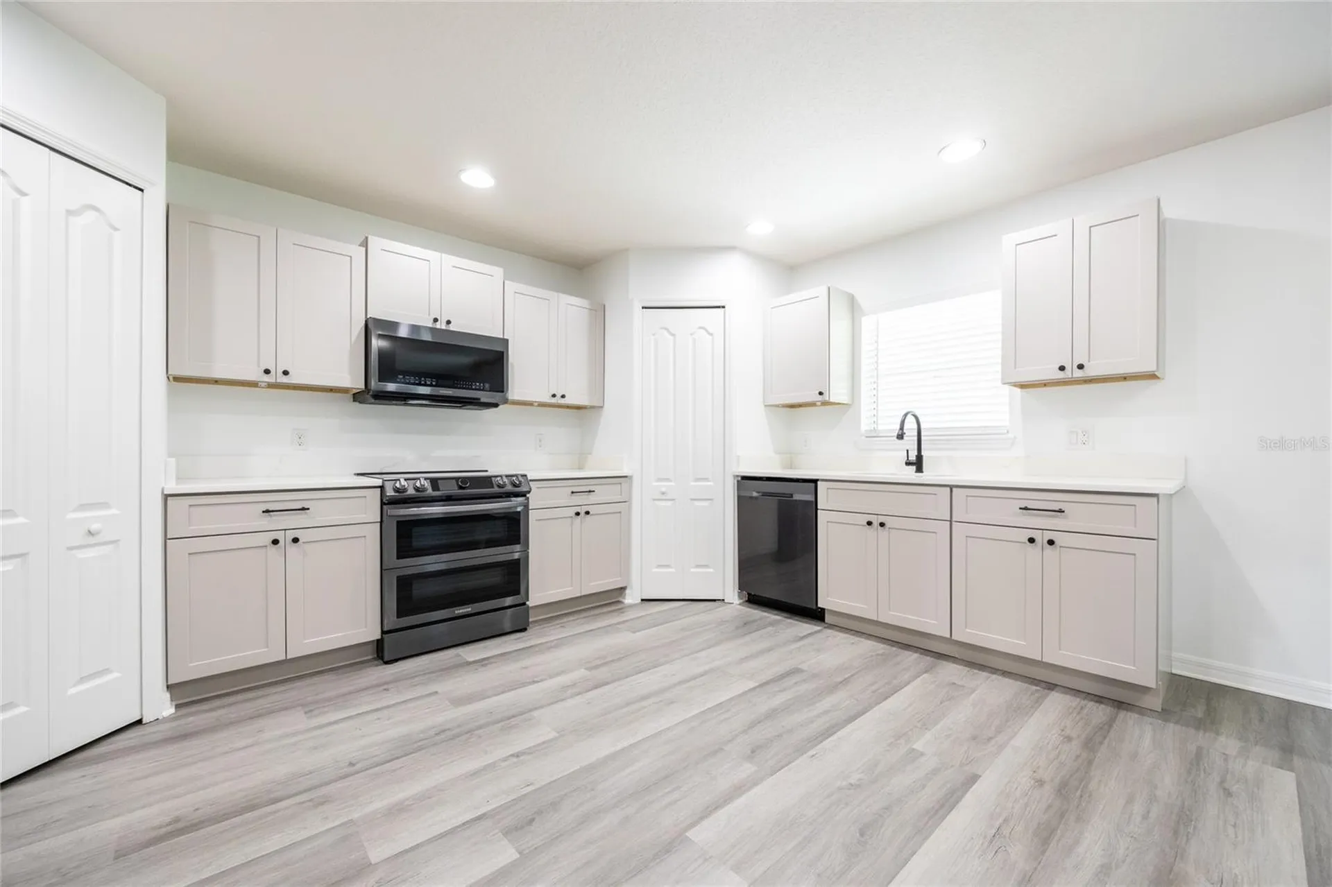 14384 NW 160 Lane Alachua FL 32615