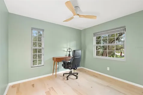 1747 87th Terrace N St Petersburg FL 33702