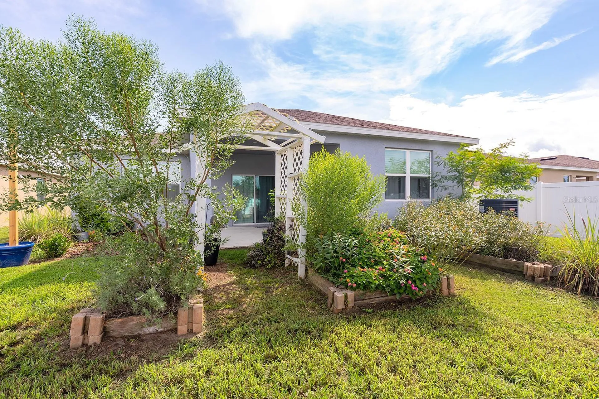 2723 Rowan Street Tavares FL 32778