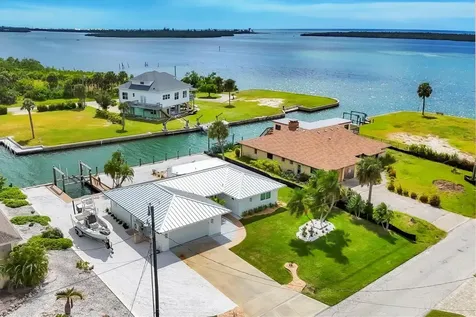 1915 Pennsylvania Avenue Englewood FL 34224