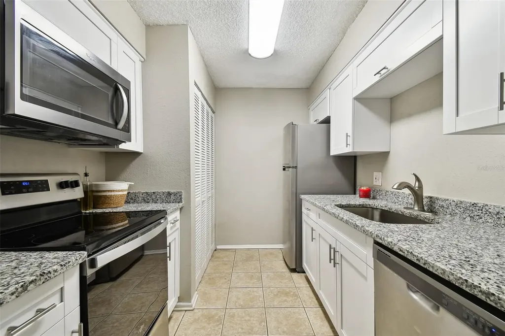7504 Presley Place Tampa FL 33617