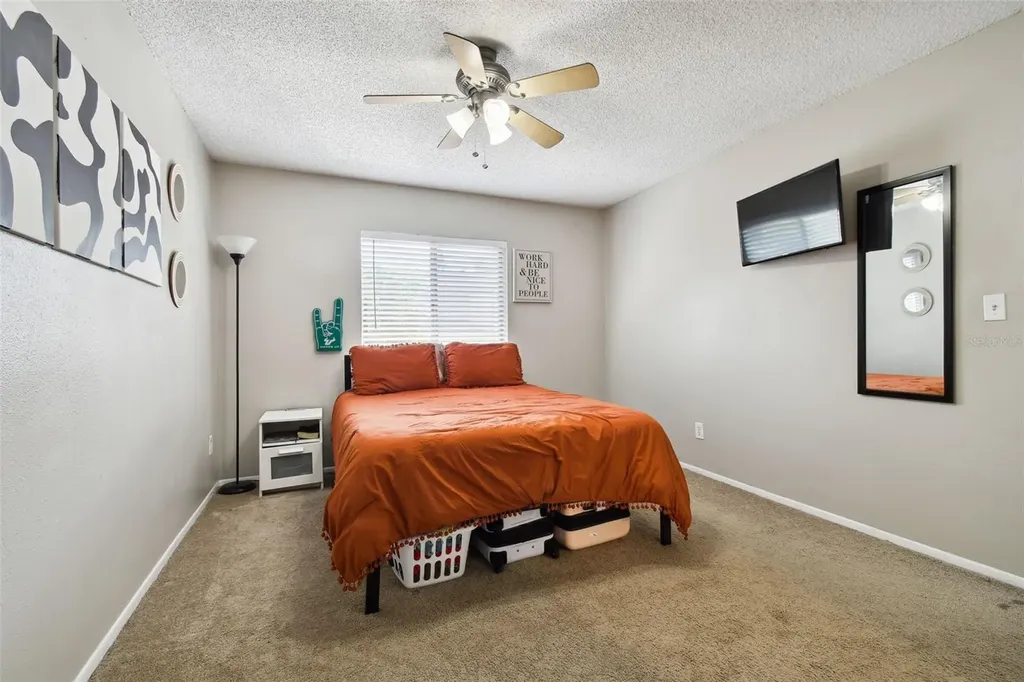 7504 Presley Place Tampa FL 33617