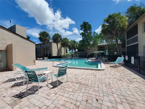 7504 Presley Place Tampa FL 33617