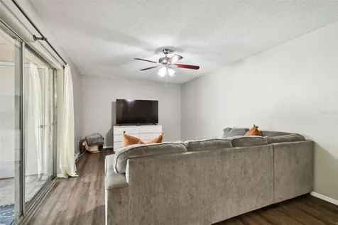 7504 Presley Place Tampa FL 33617