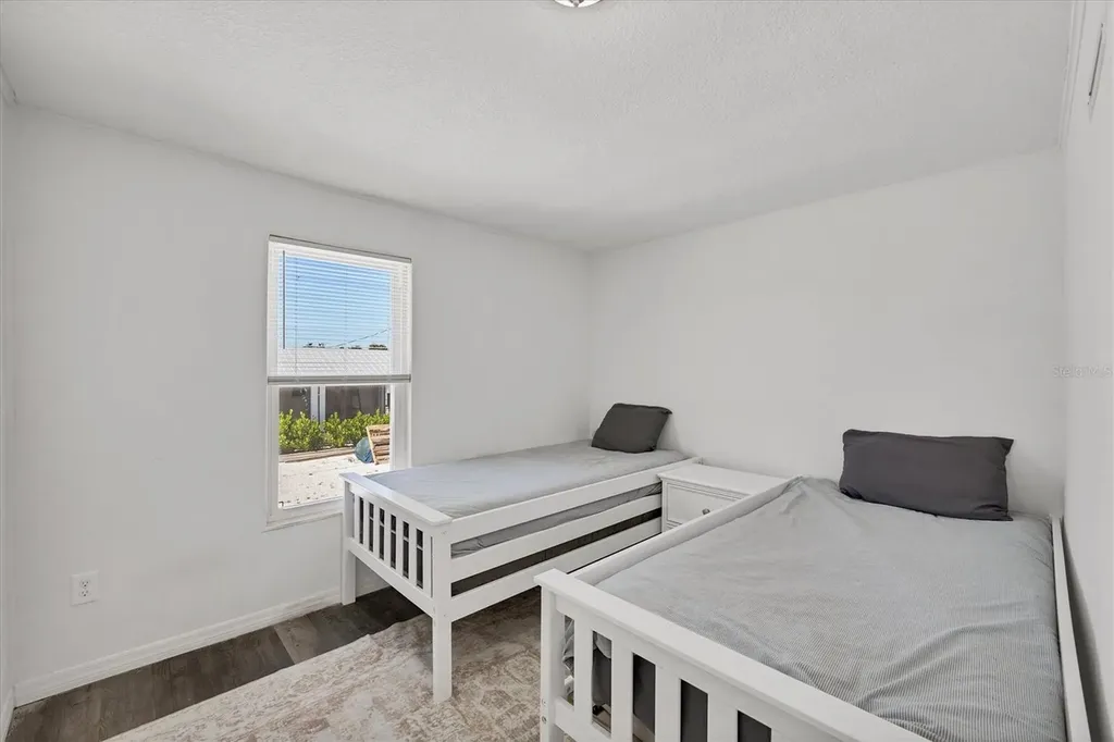 3280 Holly Avenue Englewood FL 34224