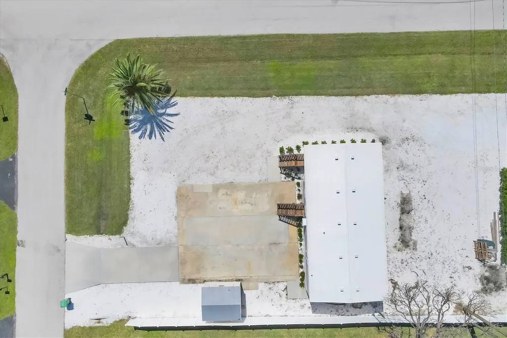 3280 Holly Avenue Englewood FL 34224