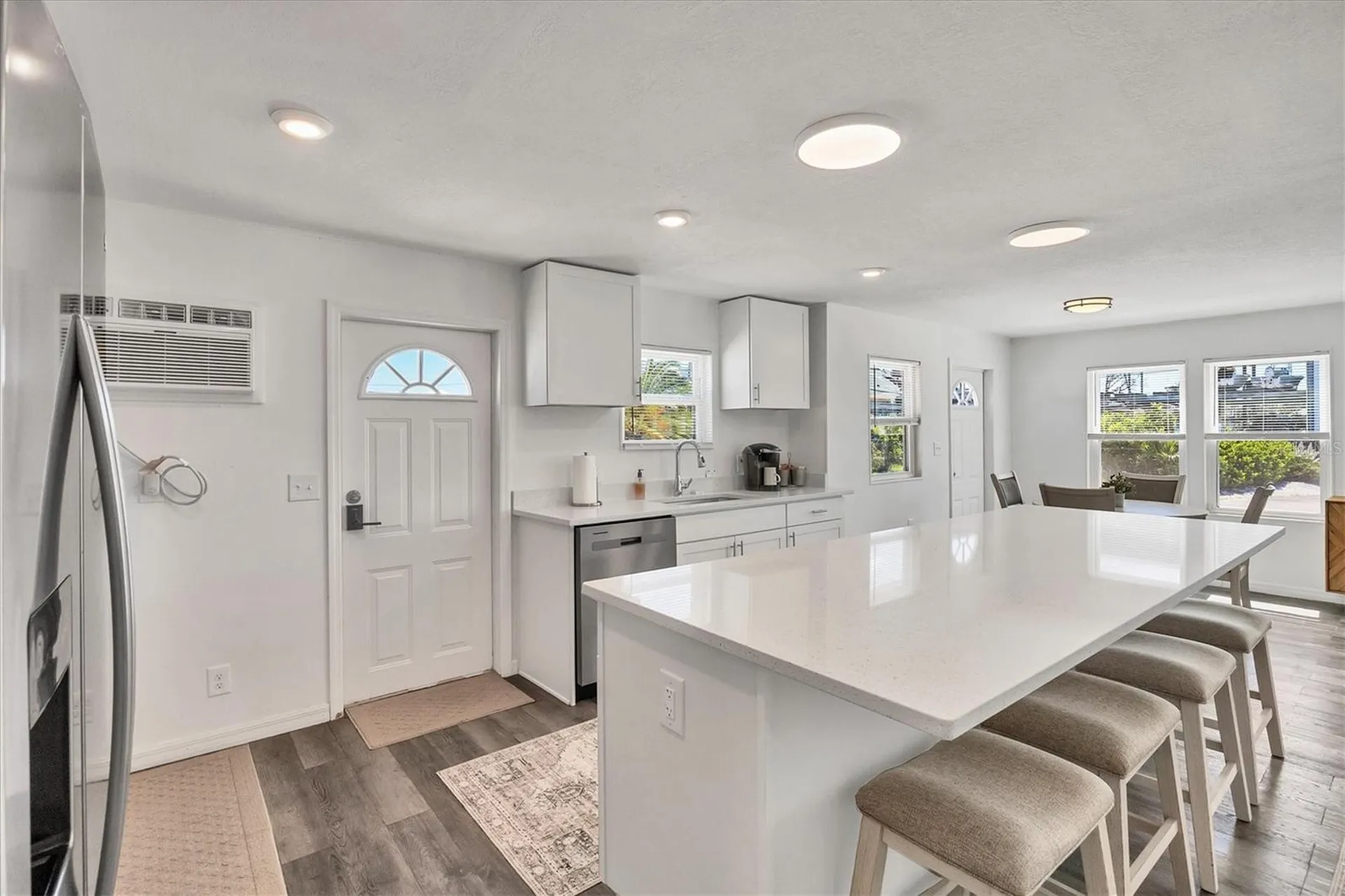 3280 Holly Avenue Englewood FL 34224