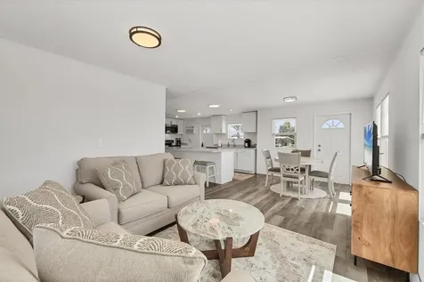 3280 Holly Avenue Englewood FL 34224