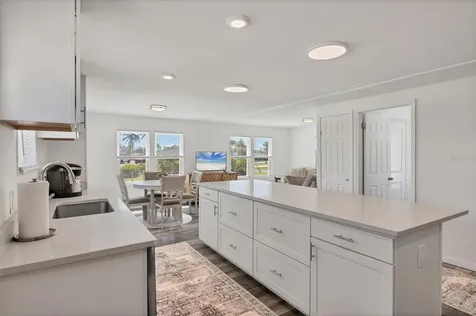 3280 Holly Avenue Englewood FL 34224