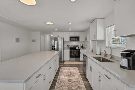 3280 Holly Avenue Englewood FL 34224