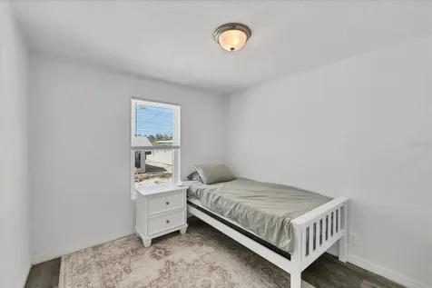 3280 Holly Avenue Englewood FL 34224