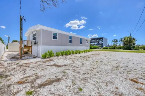 3280 Holly Avenue Englewood FL 34224