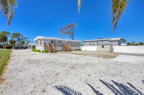 3280 Holly Avenue Englewood FL 34224