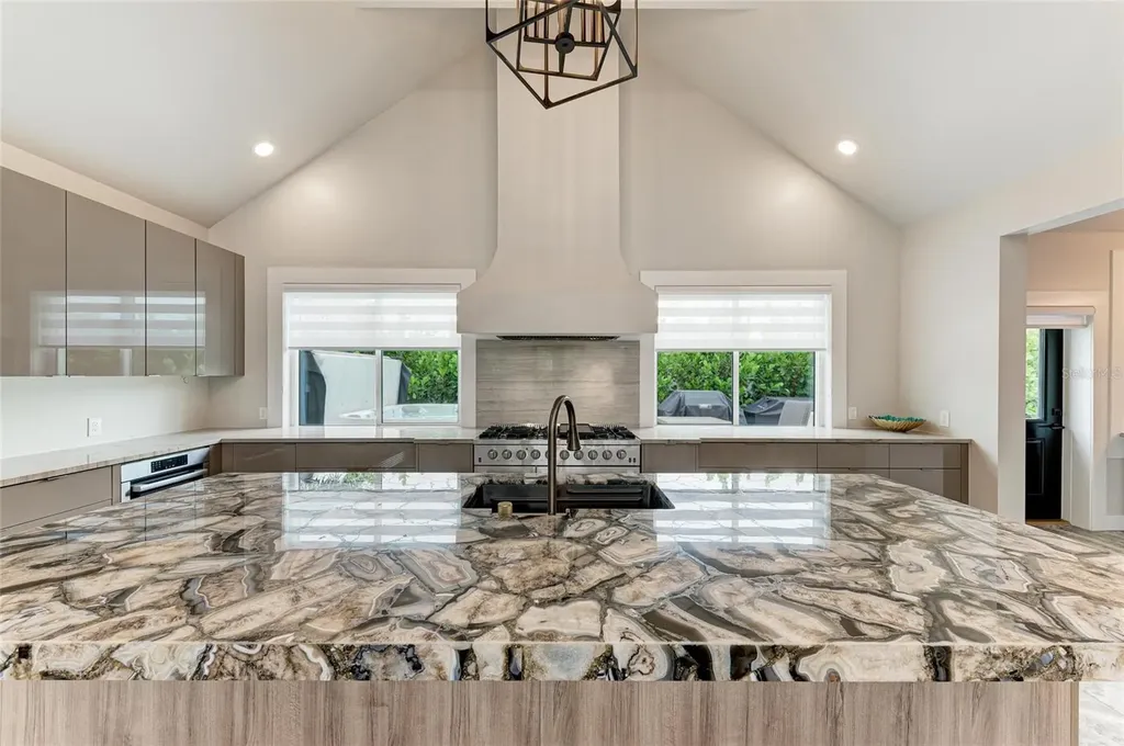 2156 Orchid Street Sarasota FL 34239