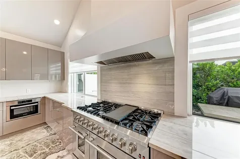 2156 Orchid Street Sarasota FL 34239