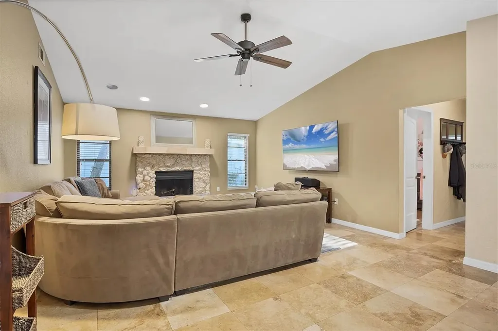 4536 Robin Hood Trail W Sarasota FL 34232