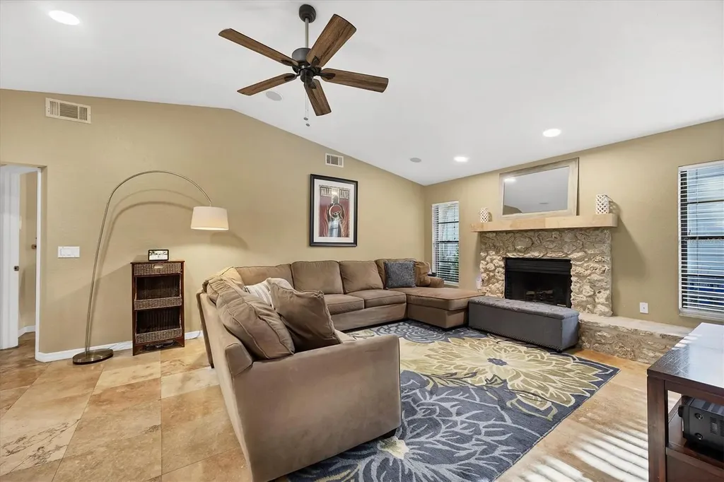 4536 Robin Hood Trail W Sarasota FL 34232