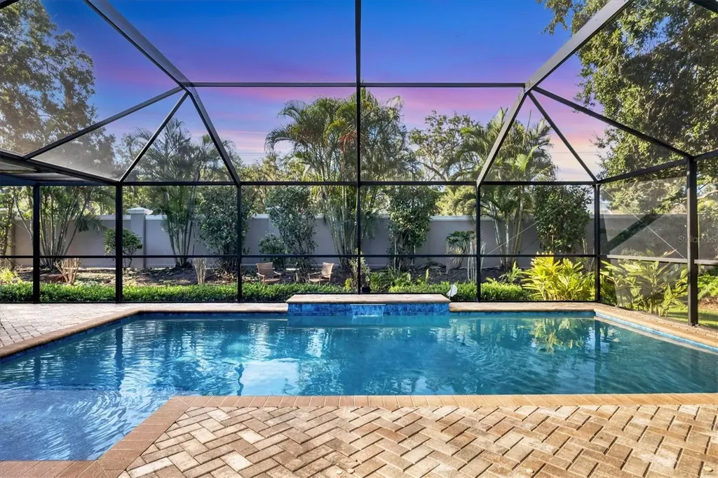 4536 Robin Hood Trail W Sarasota FL 34232