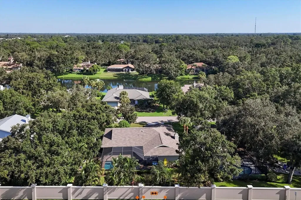 4536 Robin Hood Trail W Sarasota FL 34232