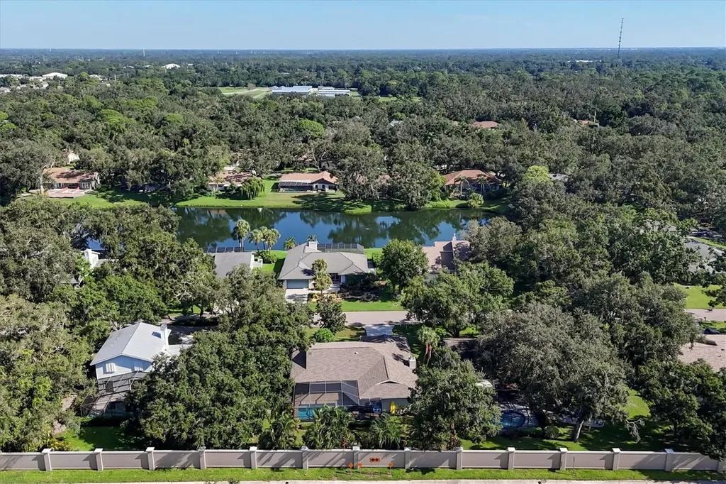 4536 Robin Hood Trail W Sarasota FL 34232