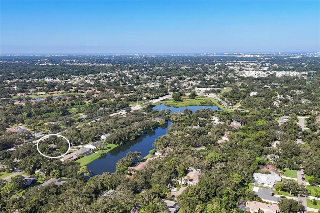 4536 Robin Hood Trail W Sarasota FL 34232