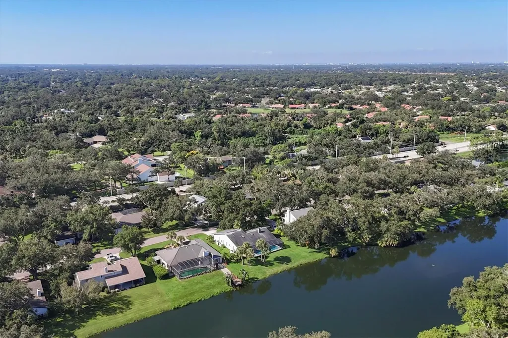 4536 Robin Hood Trail W Sarasota FL 34232