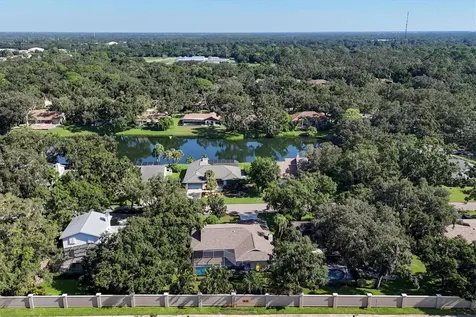 4536 Robin Hood Trail W Sarasota FL 34232
