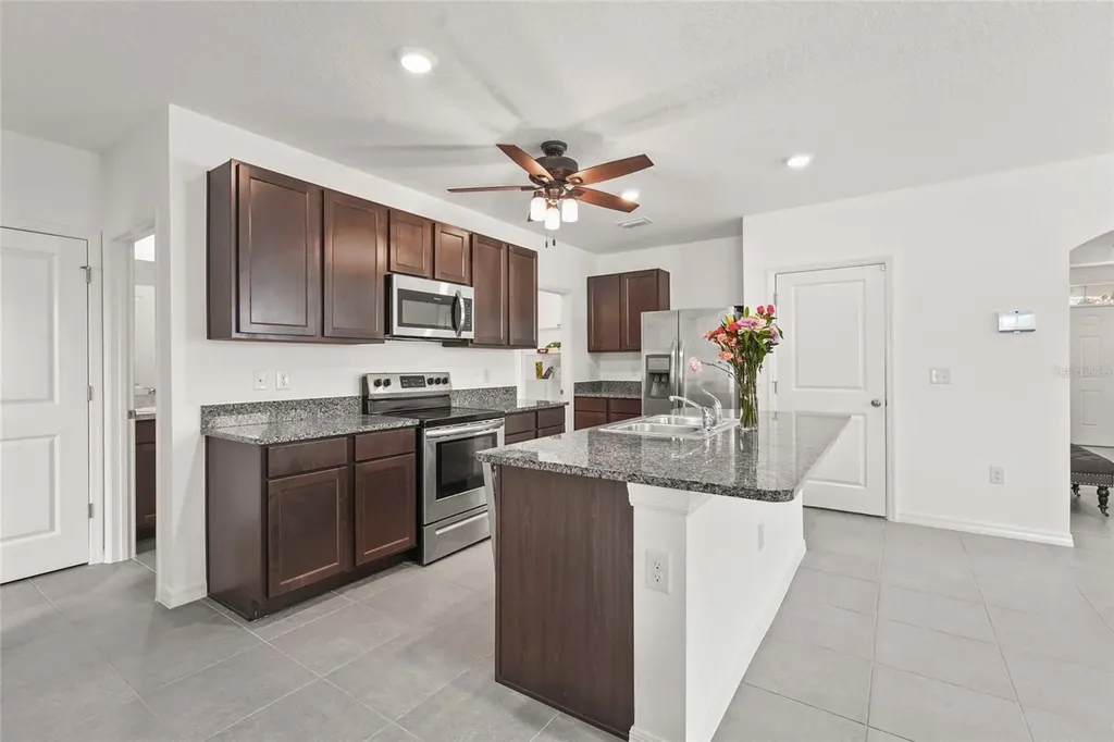 5835 Calla Lilly Drive Sarasota FL 34232