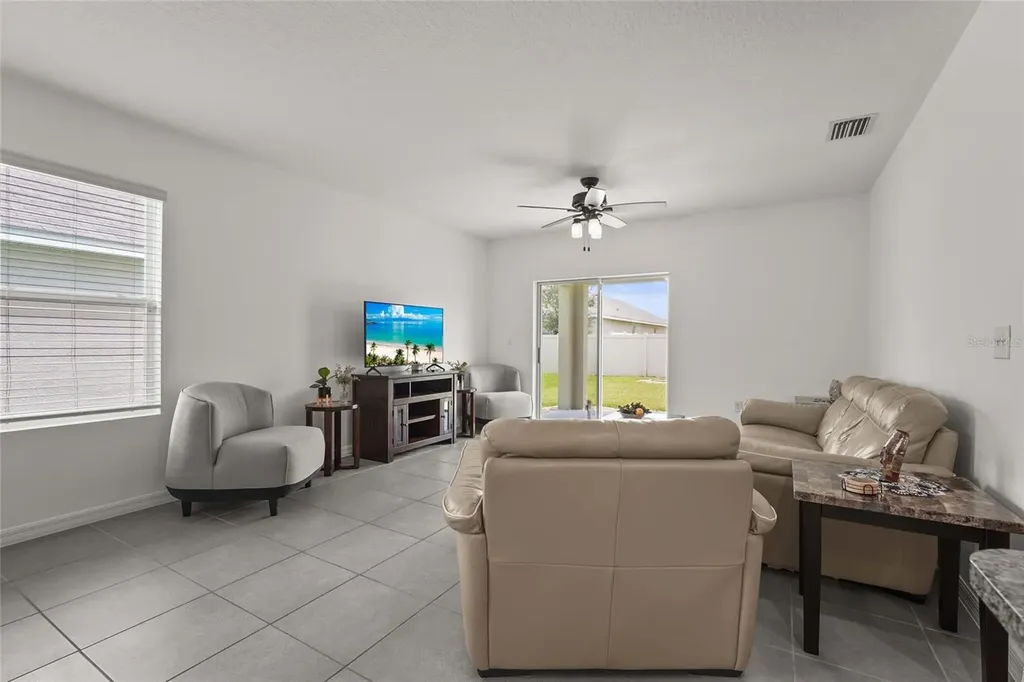 5835 Calla Lilly Drive Sarasota FL 34232