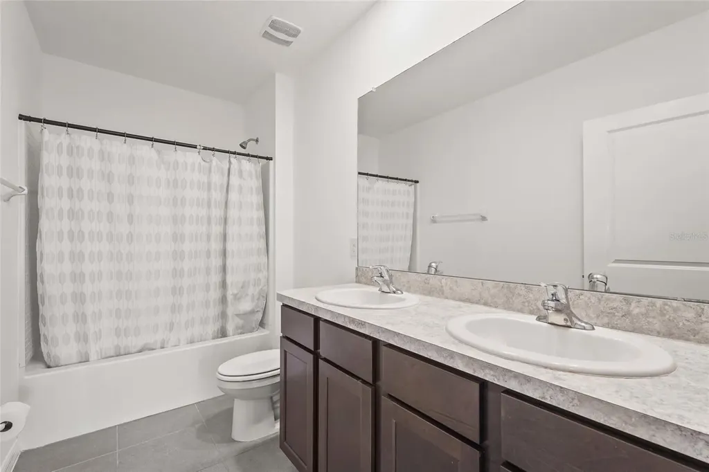 5835 Calla Lilly Drive Sarasota FL 34232
