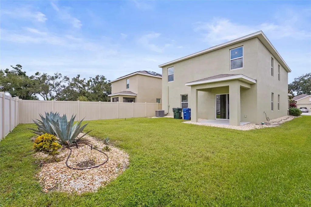5835 Calla Lilly Drive Sarasota FL 34232