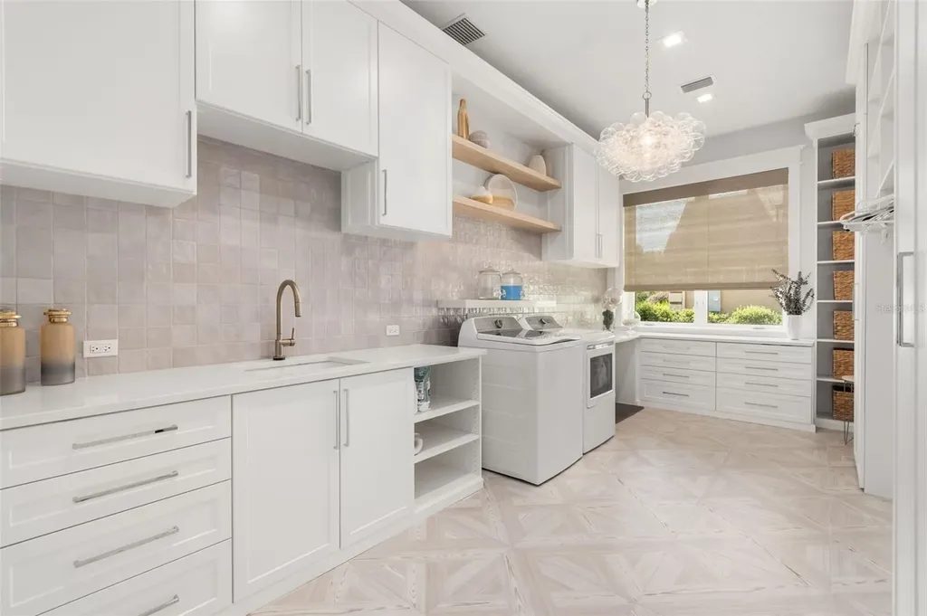 8679 SW 28th Lane Gainesville FL 32608