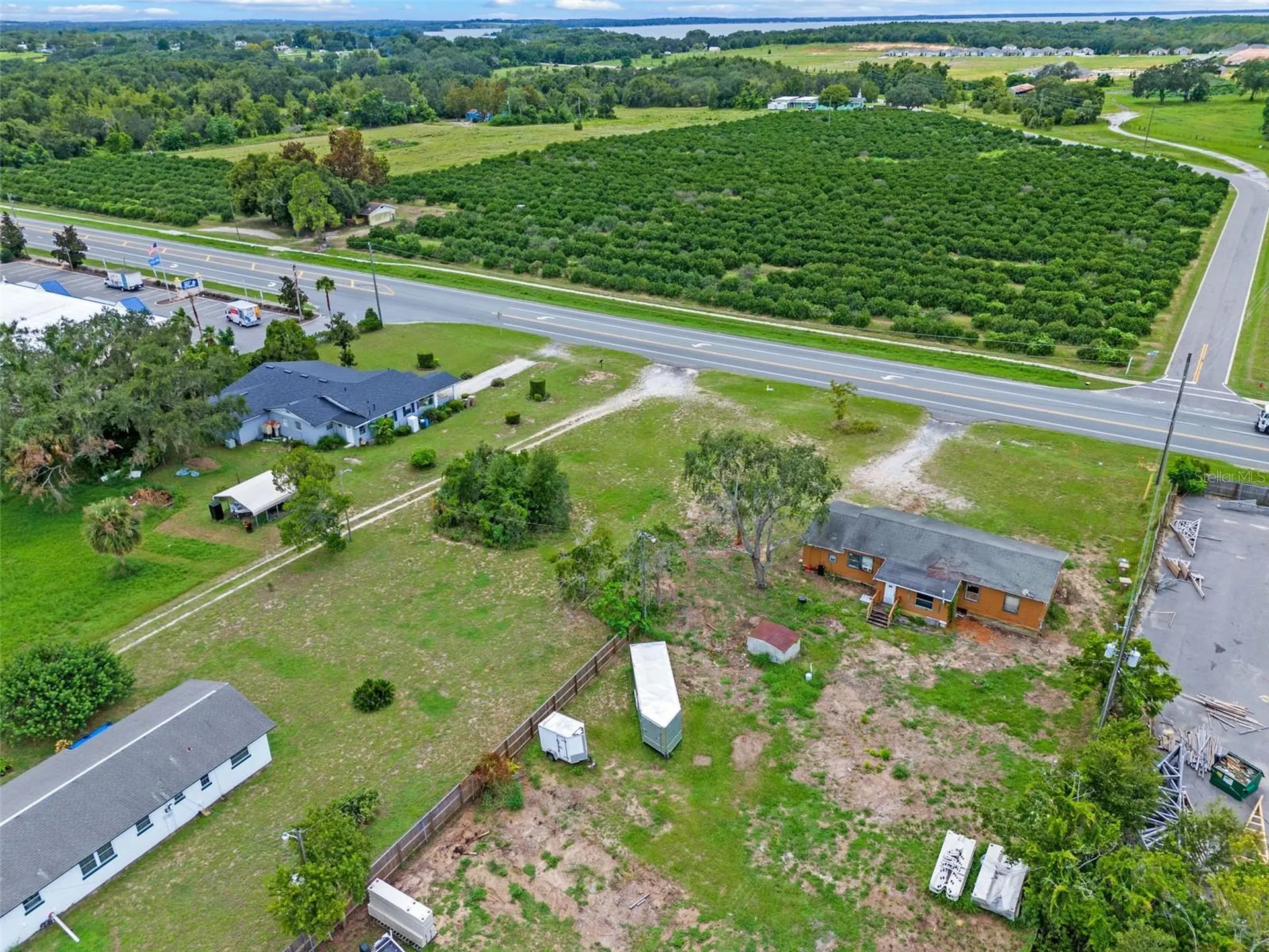 29644 Fl-19 Tavares FL 32778